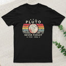 Never Forget Pluto Retro Style Entrageek T-Shirt