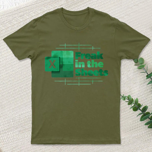 Freak In The Sheets Green Design Entrageek T-Shirt